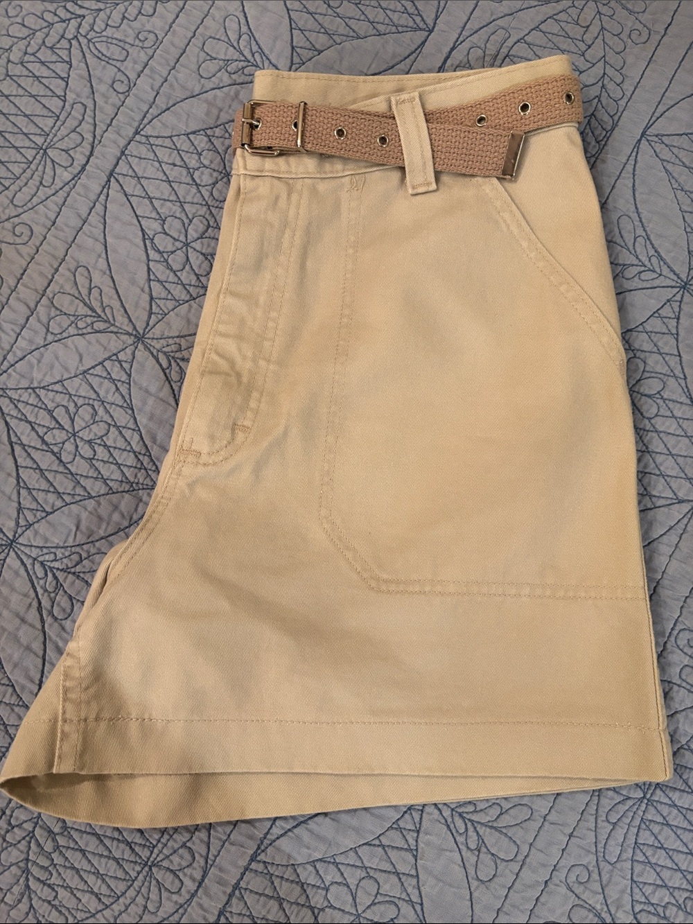 NWOT!🥜 LEE RIVETED TAN SHORTS WITH BELT